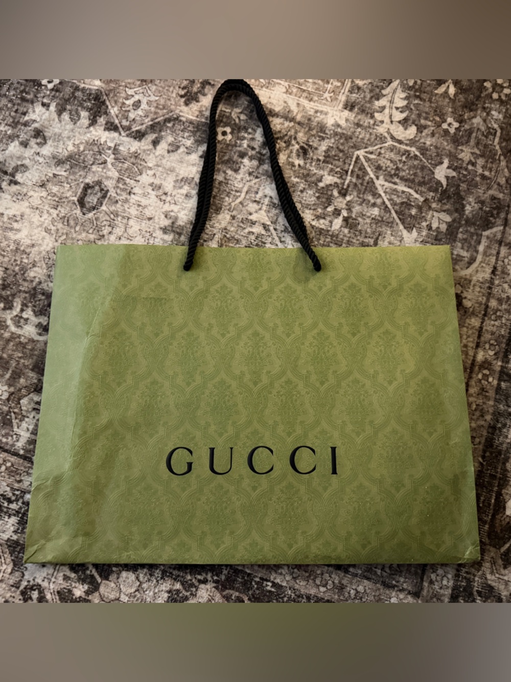 Authentic Gucci Green Gift Shopping Bags Set of 2 | Luxury Gift Bags Packaging